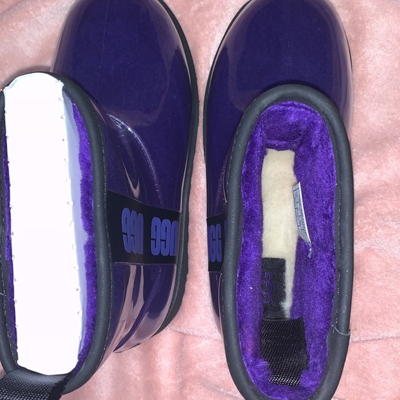 SOLD! UGG mini classics clear - Picture 9 of 10